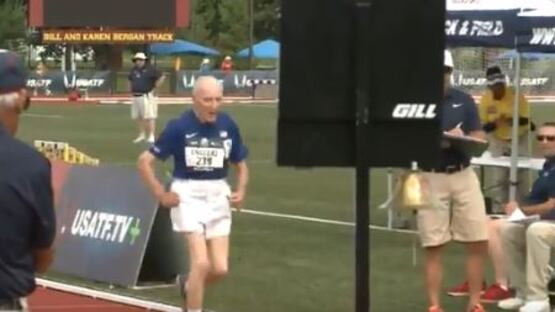 Un nonnino di 96 anni corre i cinque mila metri in 42 minuti: è record