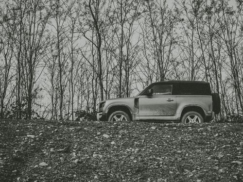 Land Rover Defender 90, le foto della nostra prova nell’offroad piacentino
