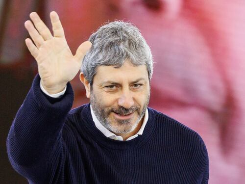 Barca di cittadinanza, ex br e nemici alleati. La campagna horror del candidato grillino