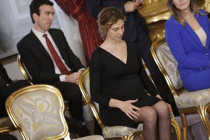 Boschi in blu elettrico, Mogherini in rosa: i colori del governo 3