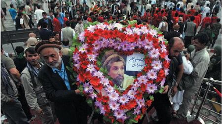Strage a Kabul, la morte arriva in bici