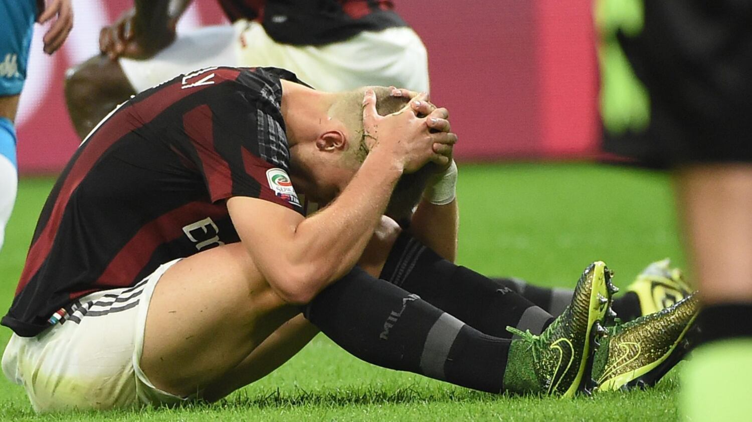 Super crisi e super multe Milan-Napoli, il rischio di due progetti a metà