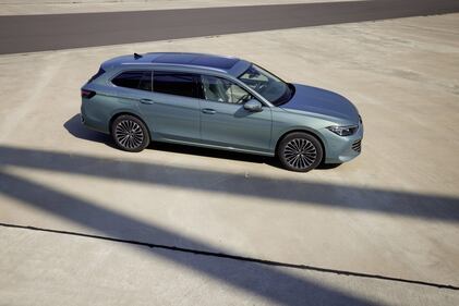 Volkswagen Passat: guarda tutte le foto 6
