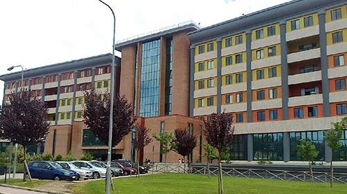 Muore a 10 anni in ospedale. I genitori accusano: "Ritardi nel trasferimento"