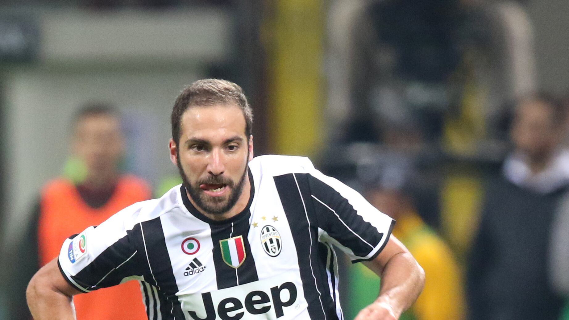 Un miliardo per ascoltare il «pernacchio» a Higuain