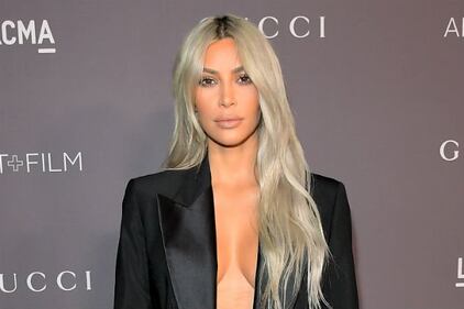 Kim Kardashian sexy in spiaggia 9