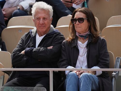 Parata di vip al Roland Garros per la finale tra Alcaraz e Sinner: le immagini più belle