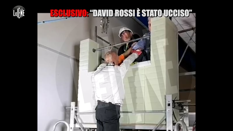 David Rossi, anche i Ris puntano sull'omicidio. Le foto del test su Le Iene