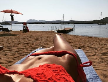 Anna Tatangelo: bikini esplosivo al mare 18