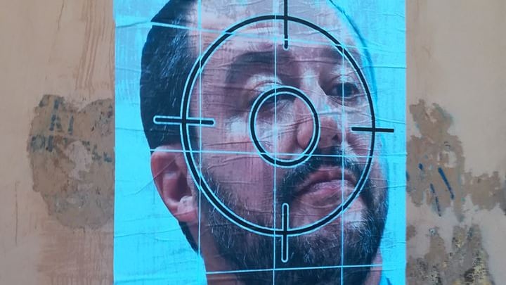 Salvini in manifesto al centro di mirino, l’odio del Cua: “Assassino”