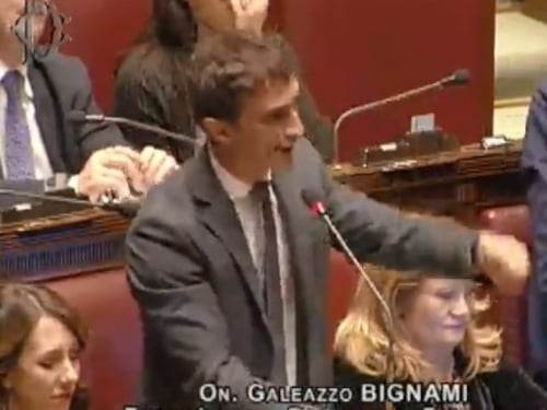 Migranti, il forzista Bignami zittisce Boldrini: "Foraggiate le coop rosse"