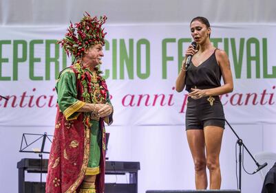 Belen Rodriguez bollente al Festival del Peperoncino 4