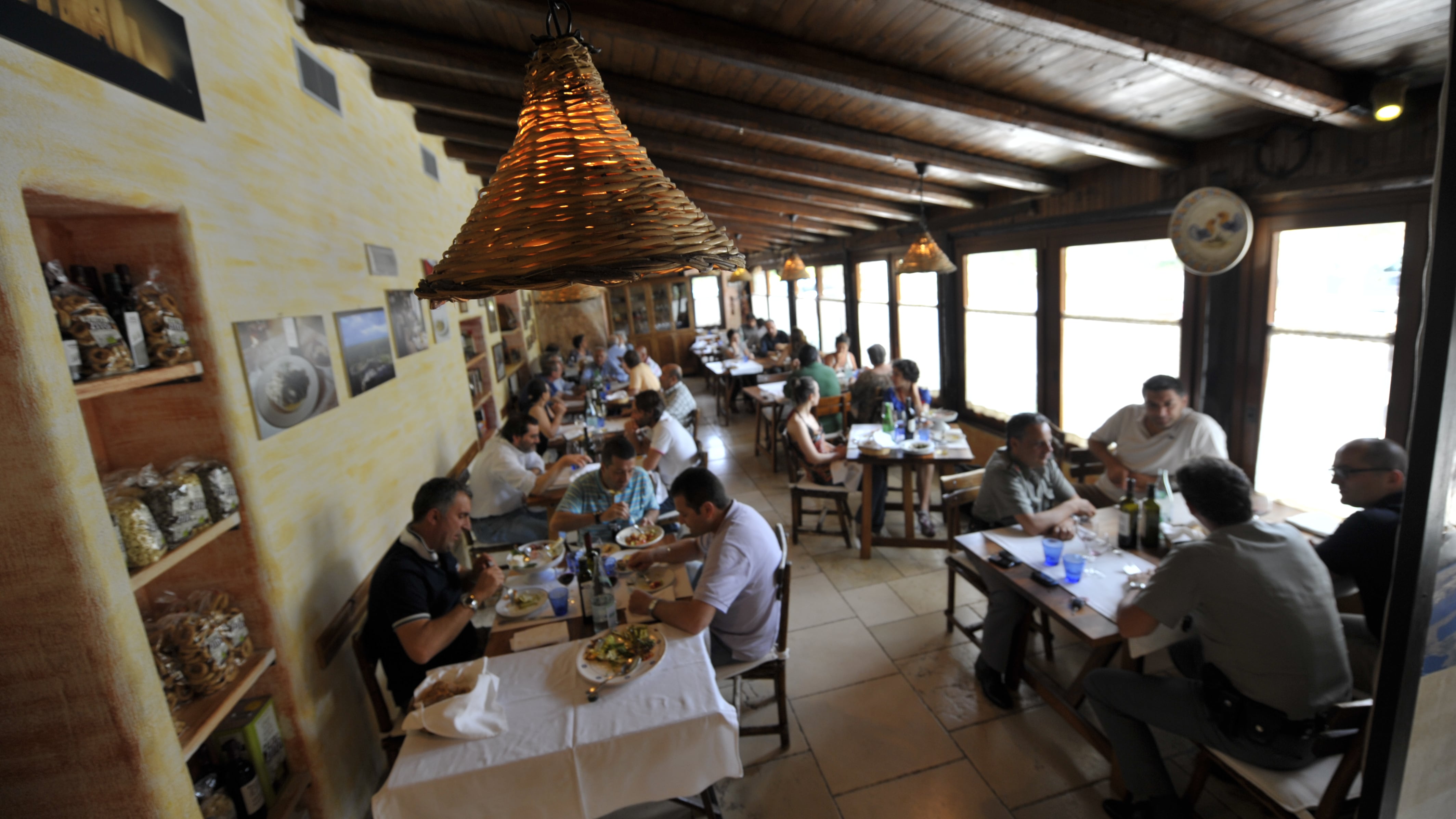 Macché superate: le osterie si fanno festival