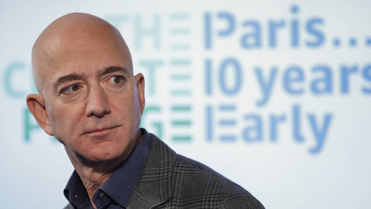 Cosa c'è davvero dietro alla maxi donazione di Jeff Bezos