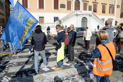 Spazzini in sciopero a Livorno 18