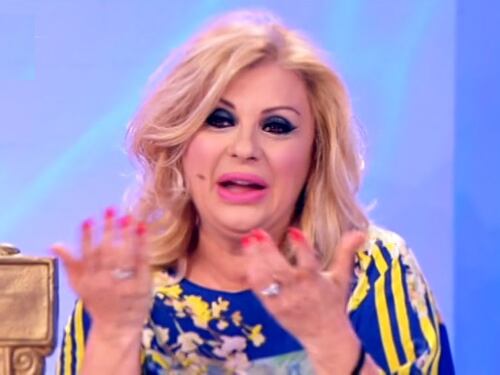 Tina Cipollari dura sui social: "Non manipolo i miei figli contro Kikò e Ambra"