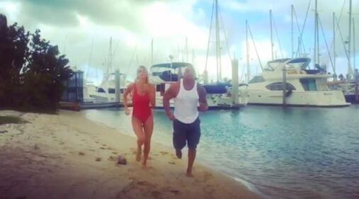 Kelly Rohrbach al cinema con Baywatch 7