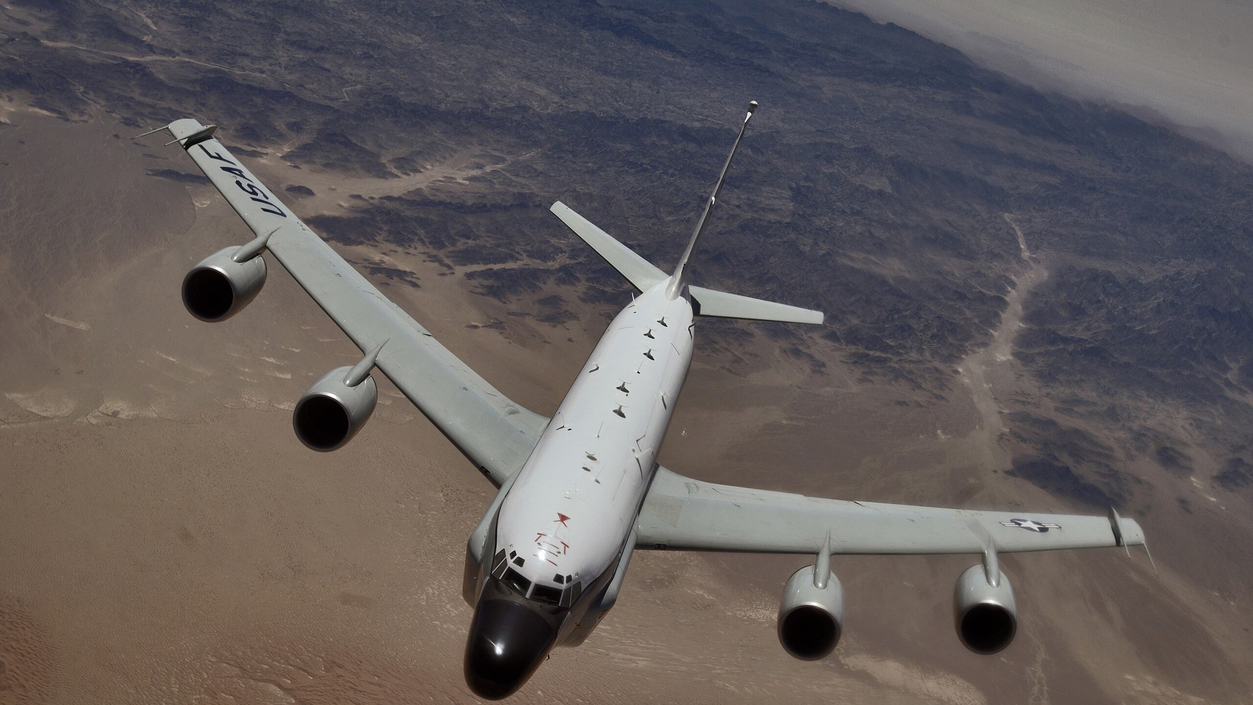 Quell'aereo spia degli americani in volo sui narcos: il piano