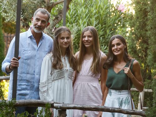 Leonor di Spagna, principessa-guerriera: l'erede al trono si arruola