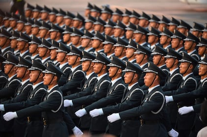 La Cina festeggia i 70 anni della Repubblica 13