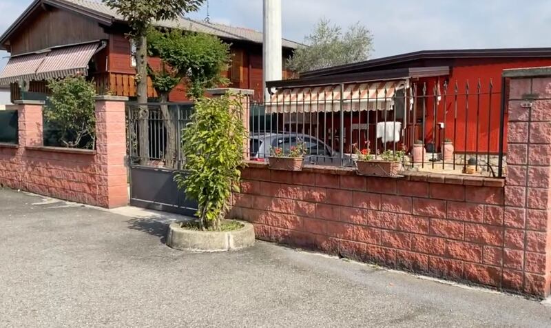 Campo rom Milano Chiesa rossa 4