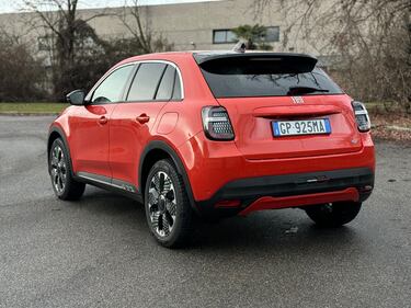 Fiat 600e: guarda la gallery del crossover elettrico 8