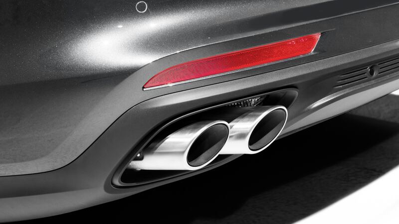 Le immagini della nuova Porsche Panamera 4