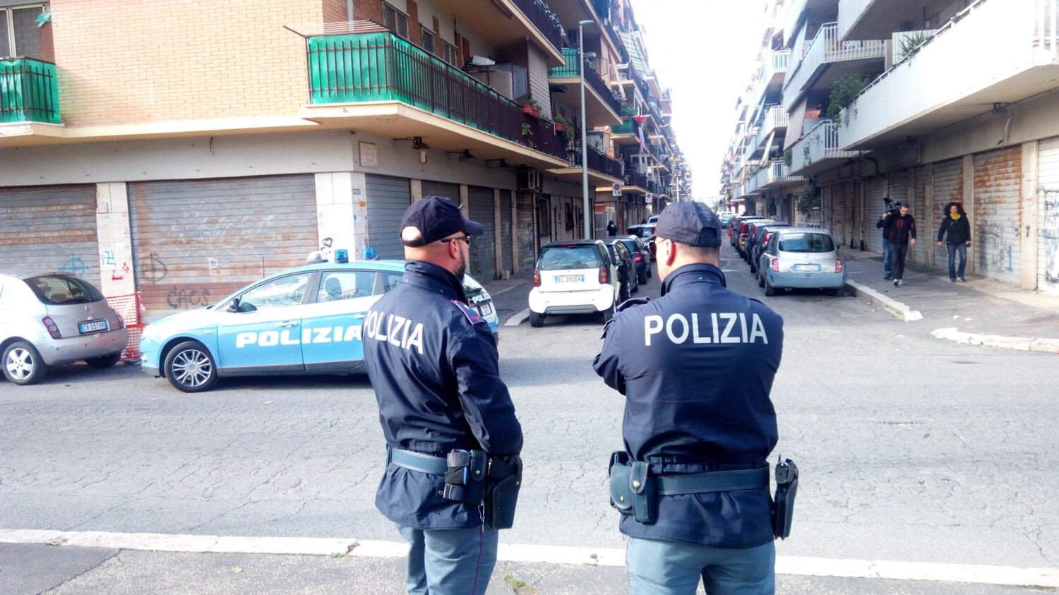Aggredì donne in centro Preso rapinatore seriale con sei telefonini rubati
