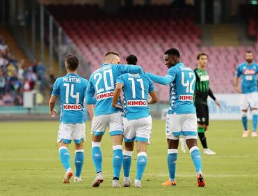 Il Napoli manda ko il Sassuolo: le immagini più belle della serata del San Paolo 3