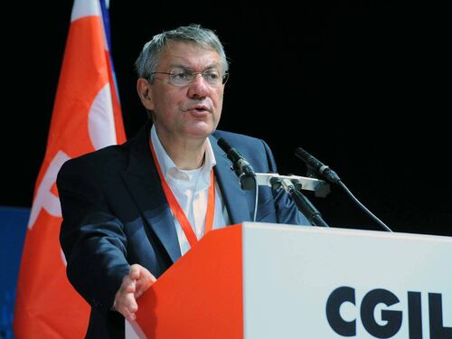 Dal reddito ai clandestini: la Cgil sul lavoro ha le sue colpe