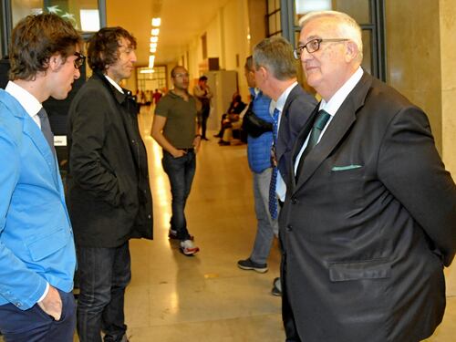 I rom lo portano in tribunale e Borghezio chiede scusa: "Disponibile a far volontariato"