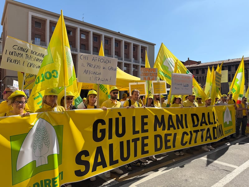 La protesta di Coldiretti contro i "trafficanti di olio e di grano": guarda le foto 4