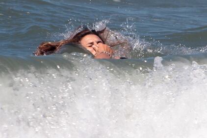 Dayane Mello sexy in spiaggia 4