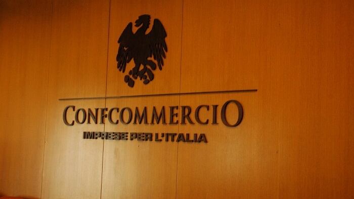 Confcommercio ottimista: previsioni per il Pil 2025 a +0,8%