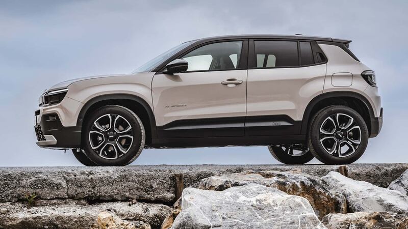 Jeep Avenger Model Year 2024, guarda tutte le foto 1