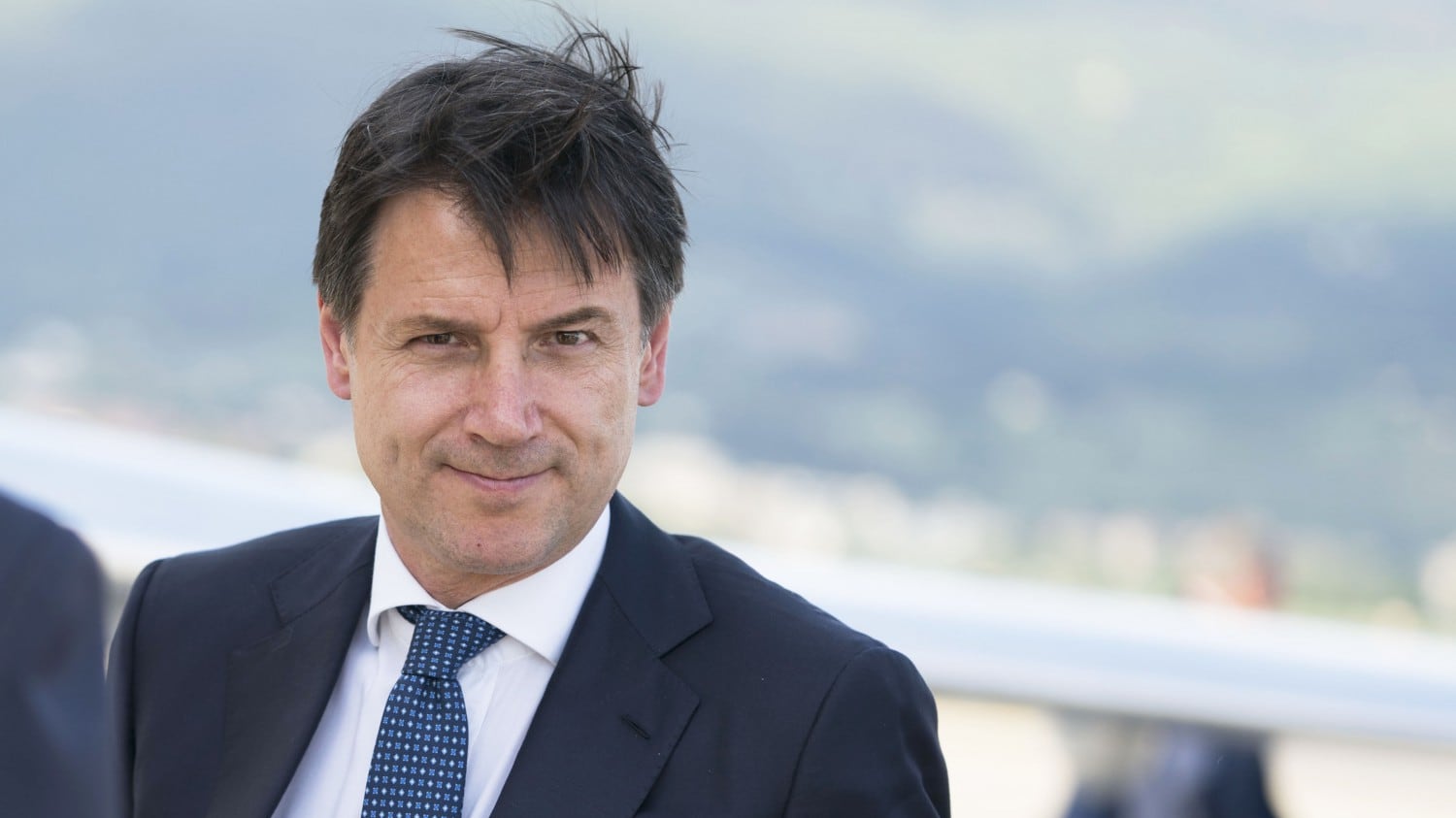 Servizi, il piano di Conte "azzerare" i vertici dell'Intelligence