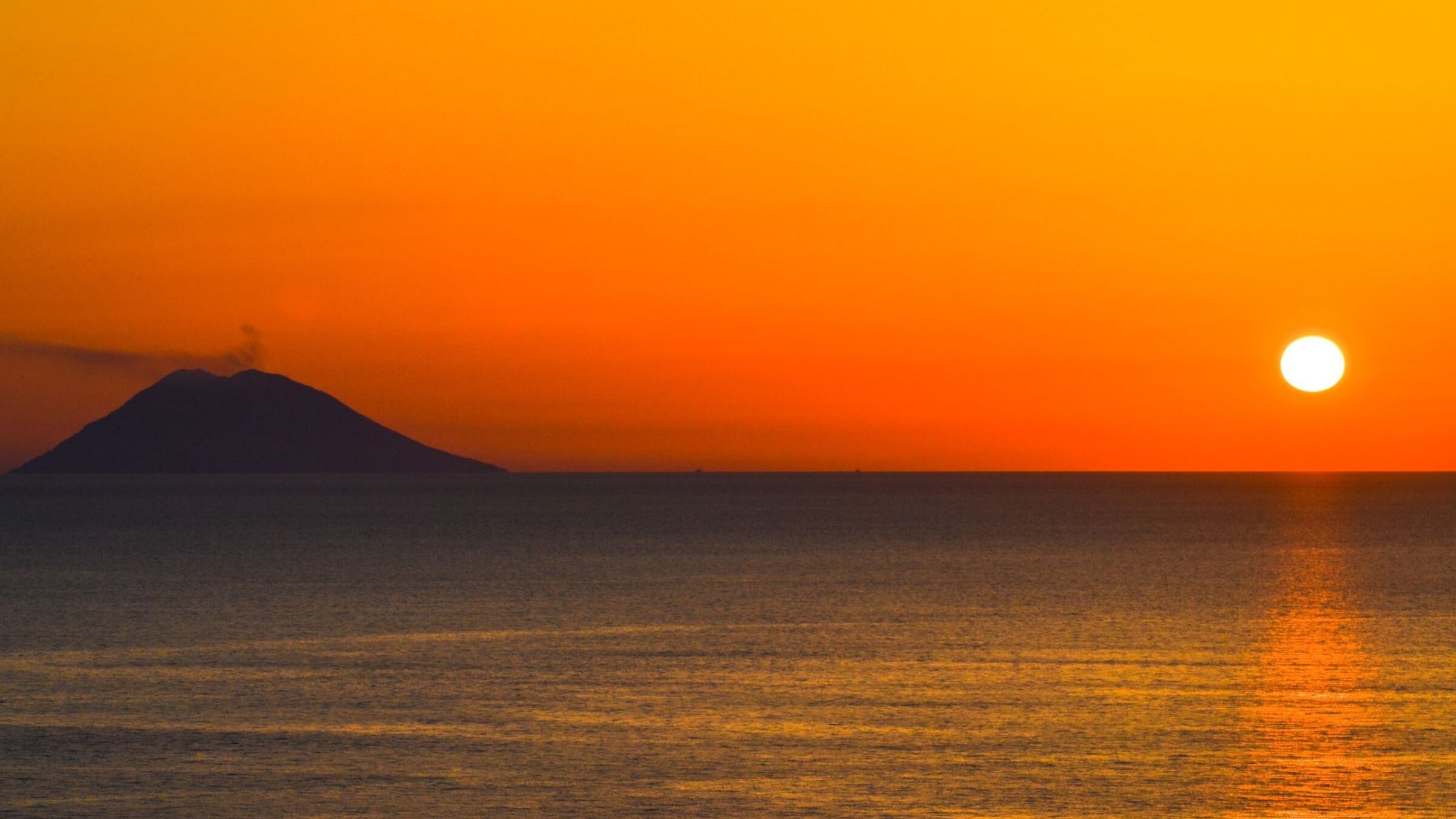 Italia, tutti i tramonti più romantici sul mare