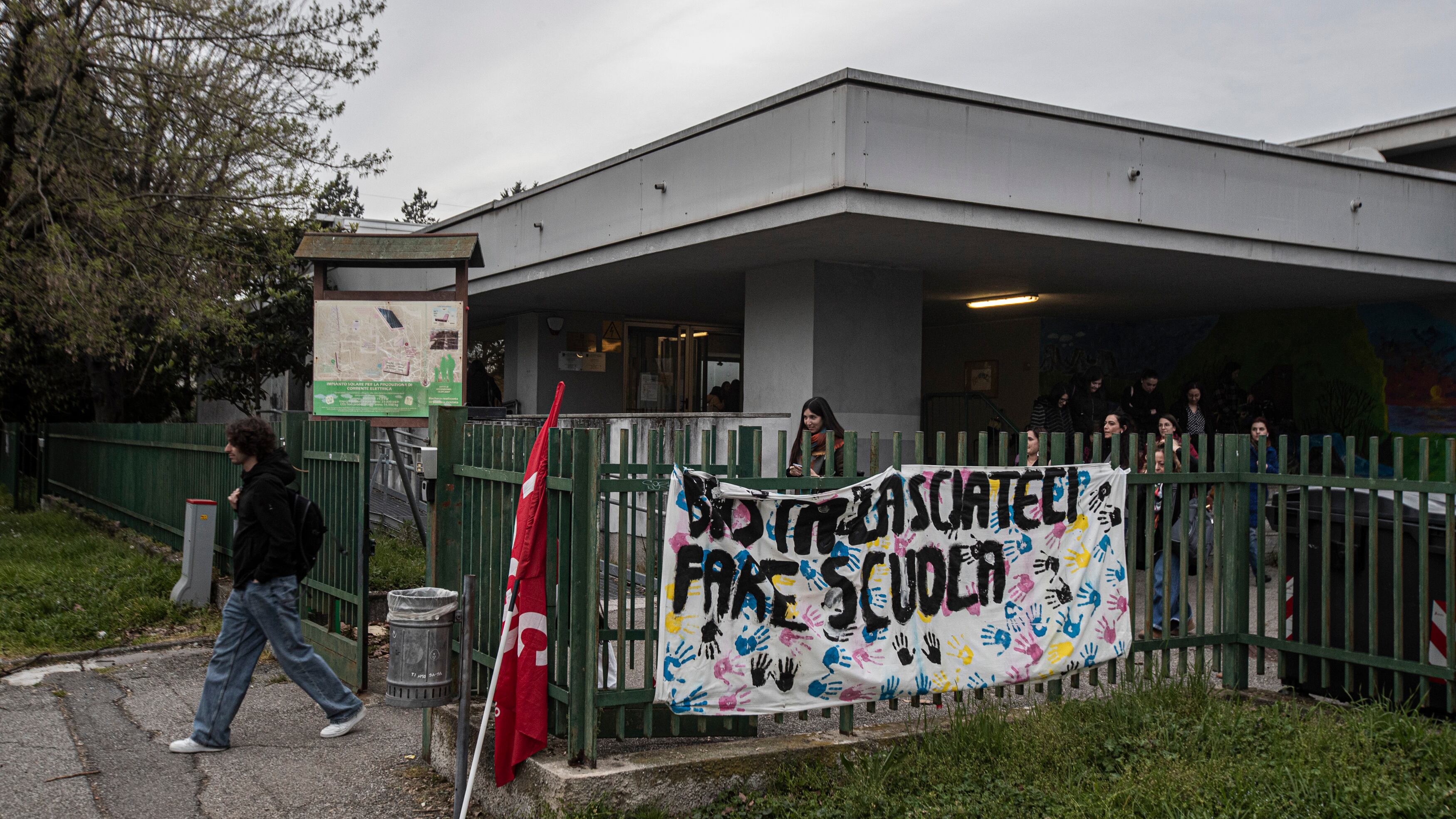 Troppi stranieri in aula: ecco la ricetta europea