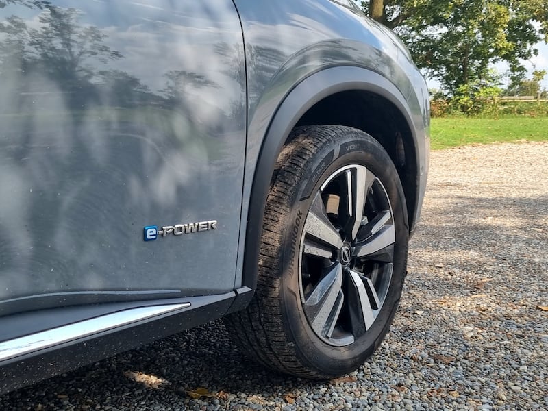 Nissan X-Trail e-Power 4WD: guarda la gallery della prova su strada 6