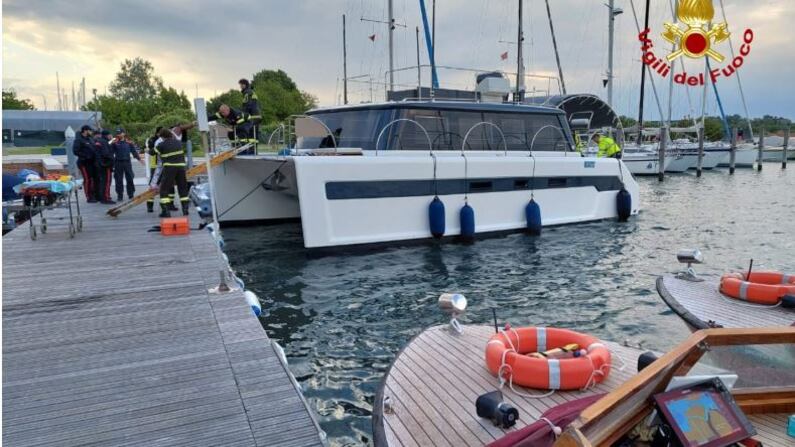 Venezia, 17enne cade dal catamarano e muore impigliata nell'elica nel primo giorno di lavoro