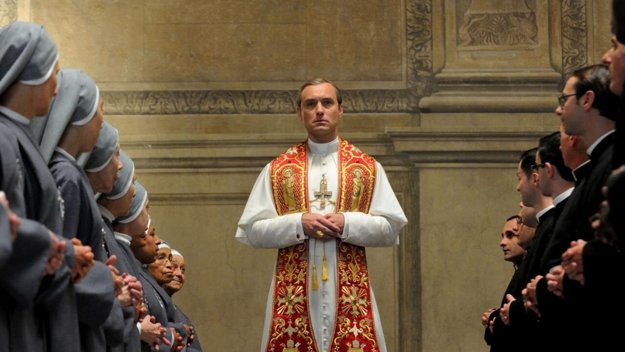 Rubati, danneggiati e spariti i gioielli di "The young Pope"