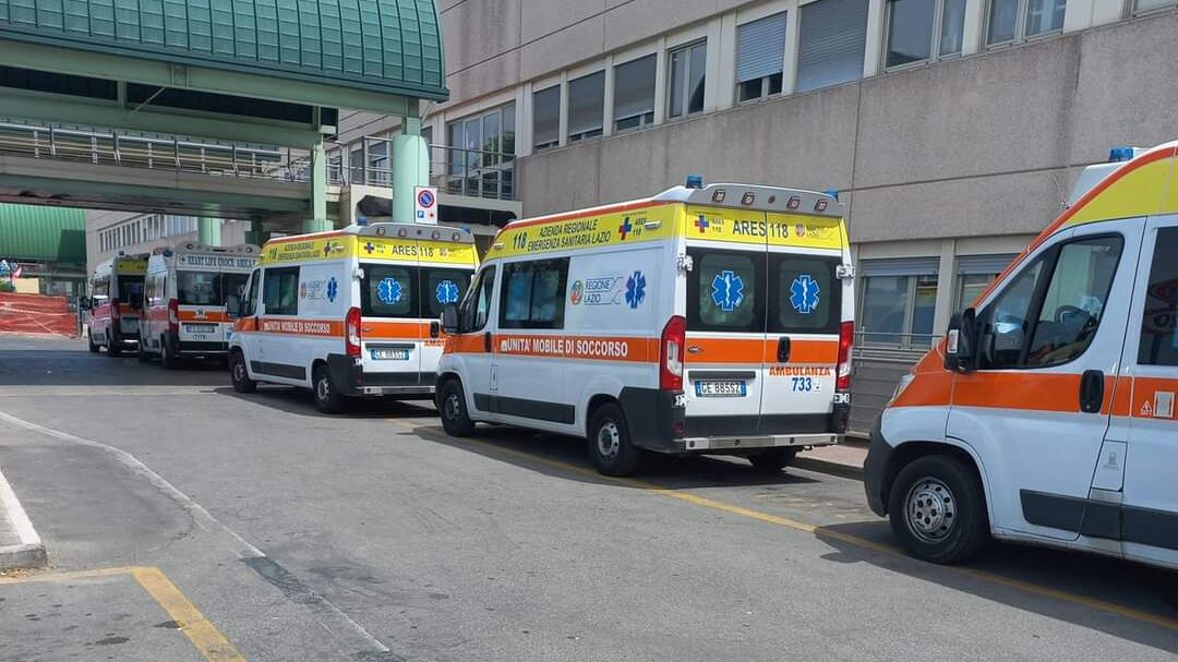 Mancano medici sulle ambulanze, in Puglia si teme per l'estate