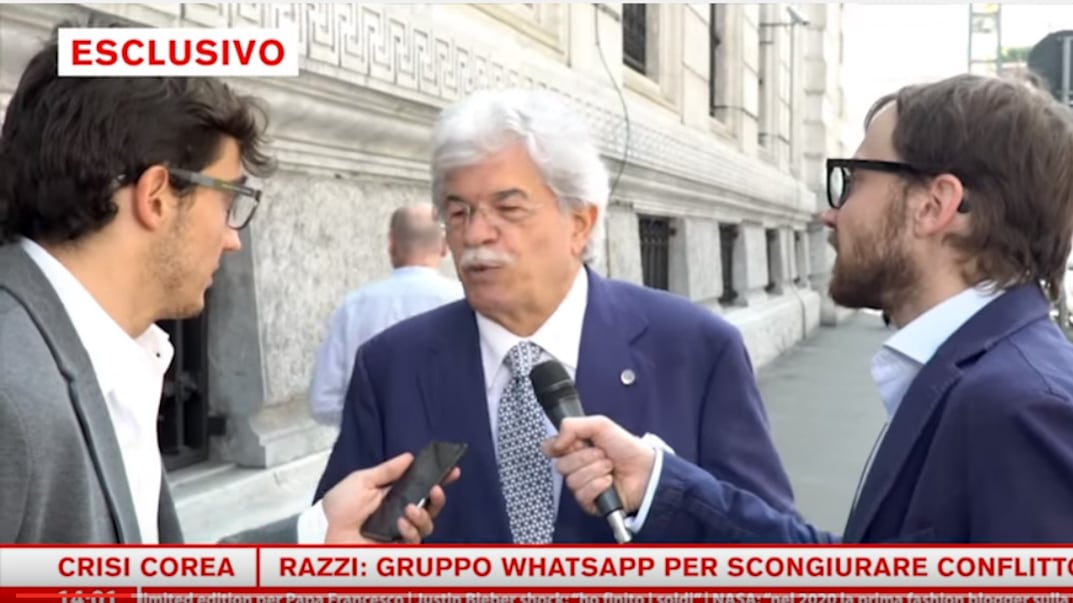 Razzi star del rap: "Salvo il mondo con Whatsapp"