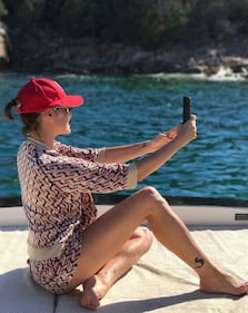 Simona Ventura sexy in vacanza 12