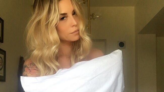 Elenoire Casalegno: "Il Gf Vip esperienza su me stessa, ma un solo bagno è umiliante"
