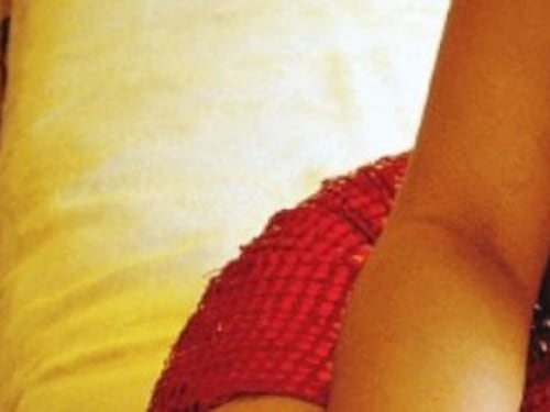 La prostituta è un trans Cliente chiama la polizia per avere i soldi indietro