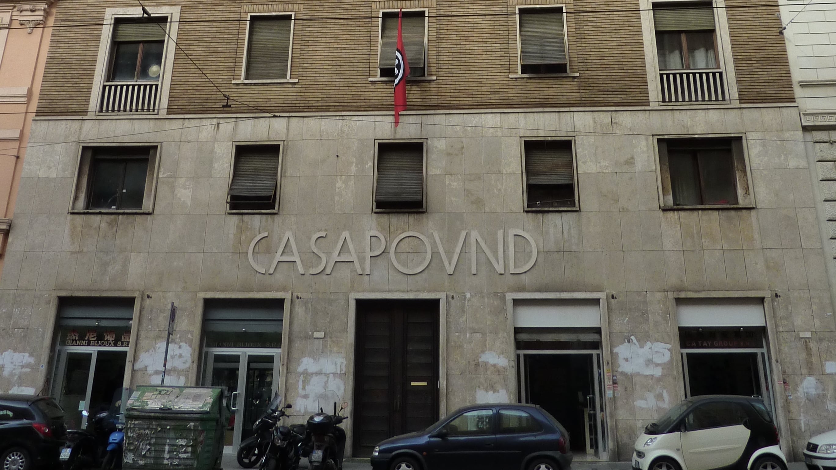 Casa Pound contro Salvini: "Dica no agli sgomberi"