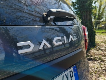 Dacia Duster Journey 2023, guarda le foto 16