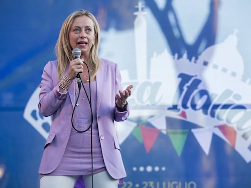 La Meloni tuona contro Conte: "Mi vergogno di vedere un'Italia ridotta così"