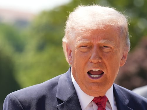 Usa-Nato, Trump riduce la presenza militare in Europa: il Pentagono accelera sul piano “America First”